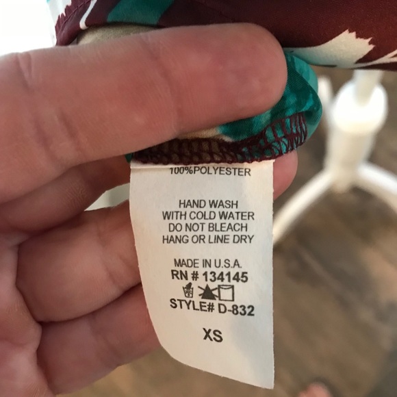 Private Gallery silky dress - Picture 3 of 5